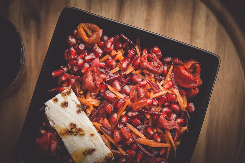 Да готвим у дома е истинско удоволствие. Вкусна салата приготвена вкъщи. Да готвим у дома е истинско удоволствие. Вкусна салата приготвена вкъщи.